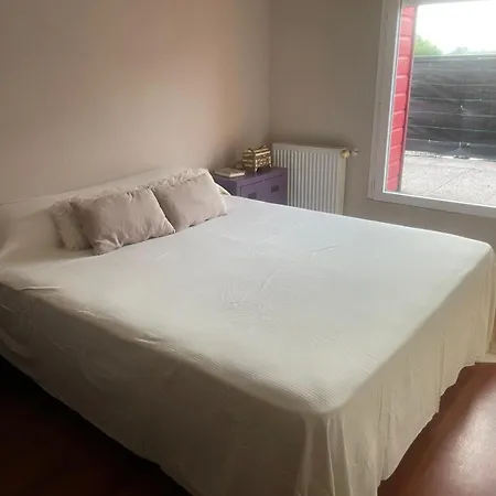 Apartment 2 *